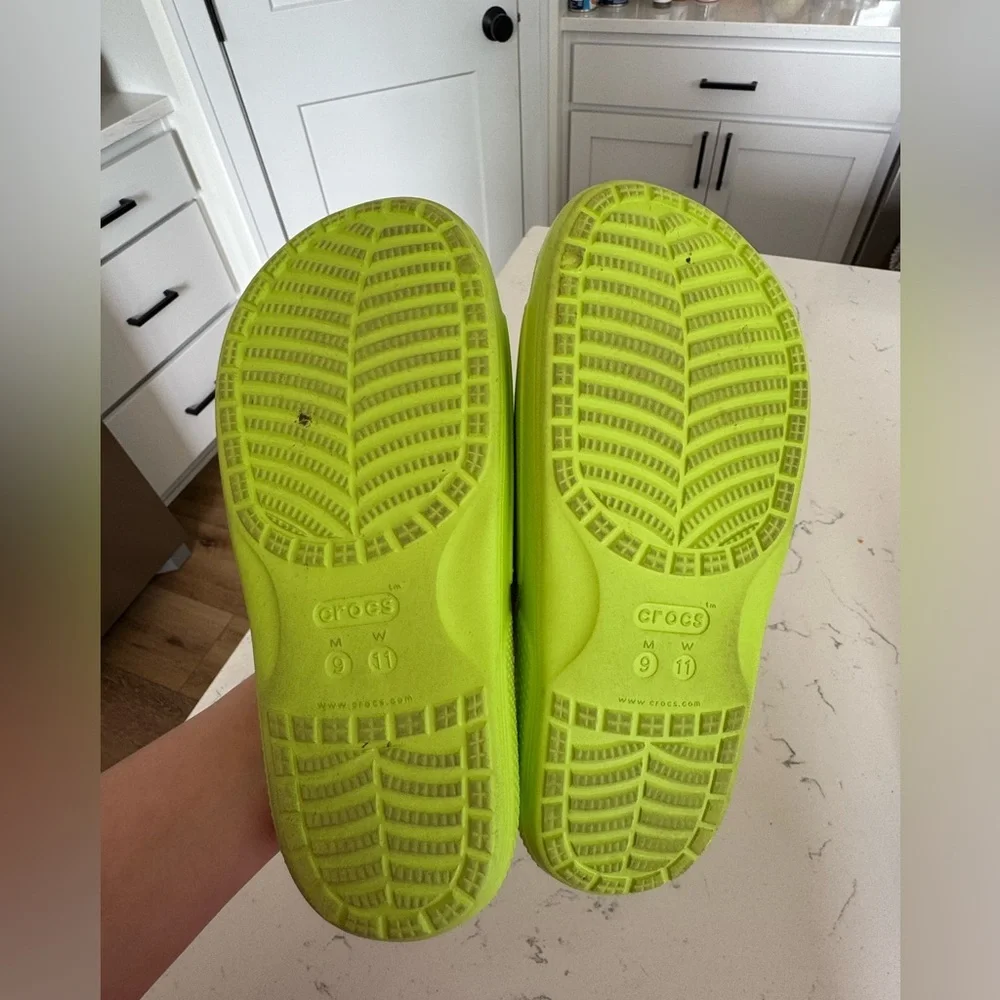 LIME GREEN CROCS SLIDES MEN SIZE 9 WOMEN SIZE 11